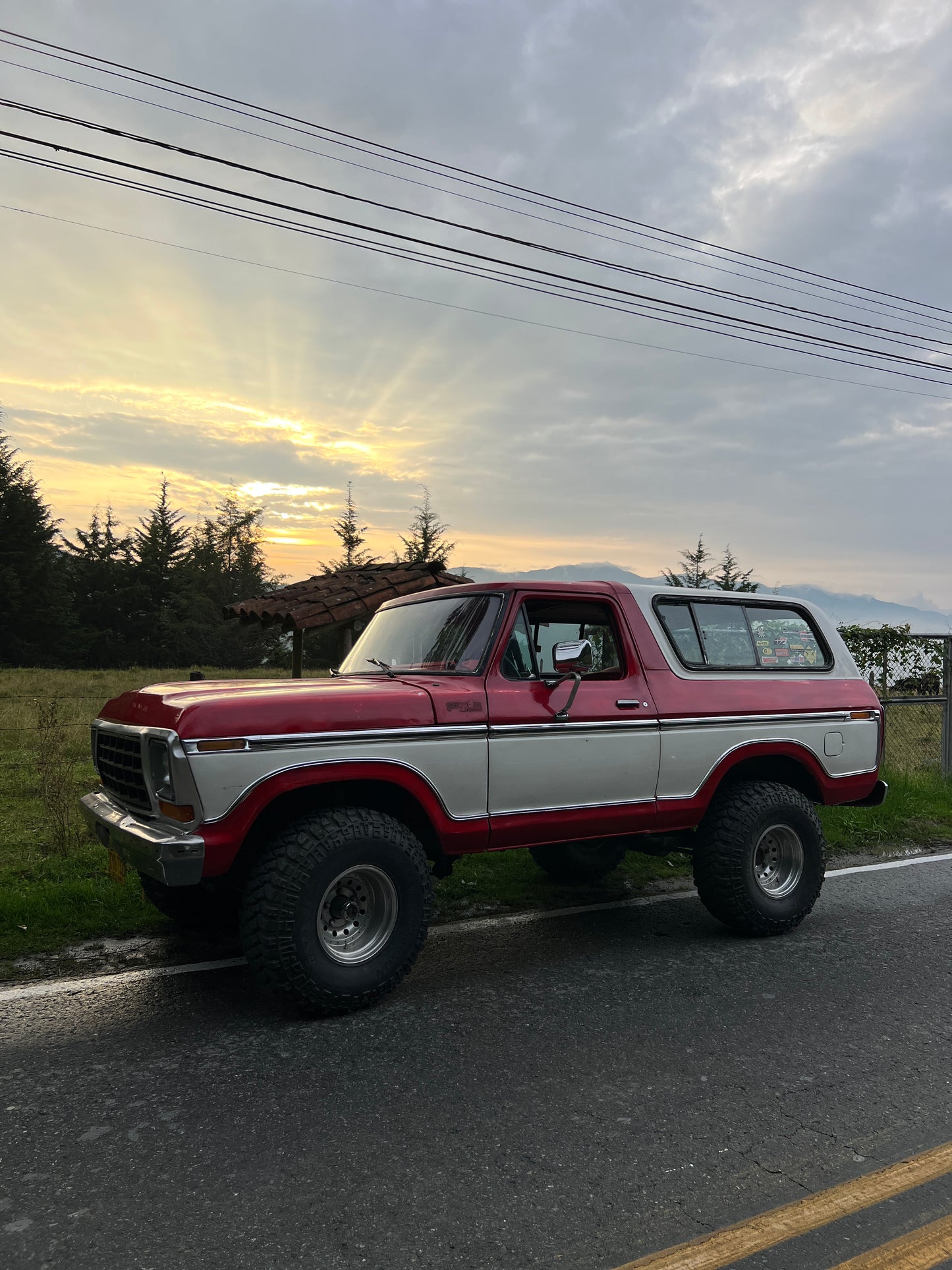 SOLD - 1979 Ford Bronco